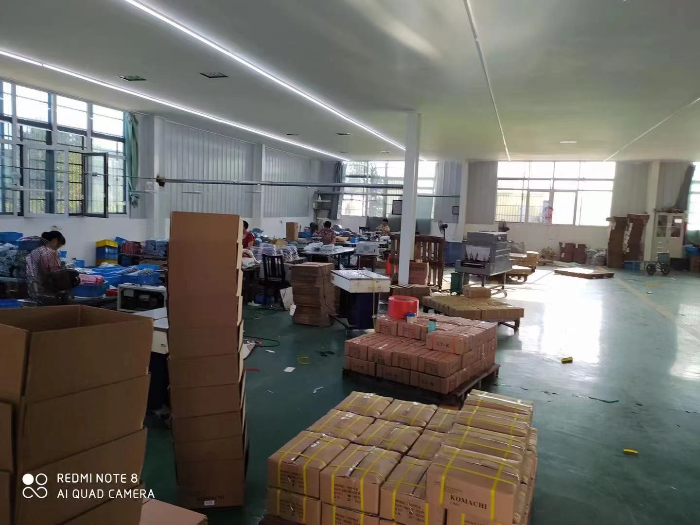 Hangzhou Zhenrong Import and Export Co., Ltd línea de producción de fábrica